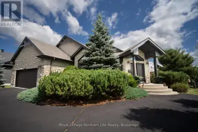 This custom bungalow in Sturgeon Falls offers exceptional space, privacy, and versatility. Featuring...