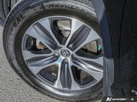 * Electronic On Demand All-Wheel Drive with intelligence * Toyota Safety SenseTM 2.5 -- Pre-Collisio... (image 8)