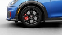 La *MINI Cooper Cabriolet JCW 2026* est un véhicule sportif aux performances exaltantes. Doté d'un t... (image 6)