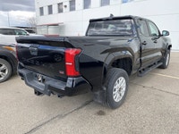 *Vehicle history form conveniently located in vehicle photos. AMVIC LICENSED DEALER ... Engine: Inte... (image 3)