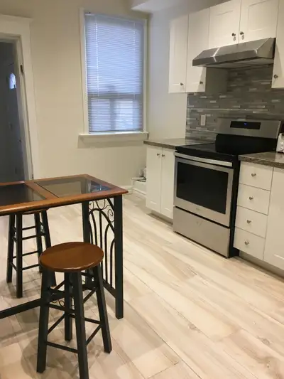 Furnished room for student on St.Clair Ave(ILAC,GBC,UofT,York)