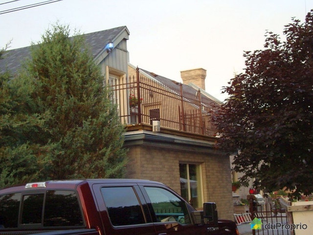 34e Avenue — photo 2