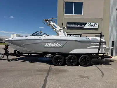 2020 Malibu Wakesetter 25 LSV, Malibu Monsoon M6Di Engine with 365 Hours, on a Triple Axle Malibu Bo...