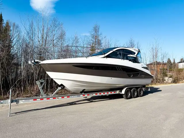 2021 Cobrey 33 HT in Powerboats & Motorboats in Rimouski / Bas-St-Laurent - Image 3