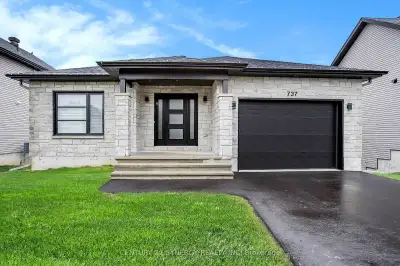 Welcome to this detached bungalow with NO REAR NEIGHBOURS, offering contemporary elegance and high-e...