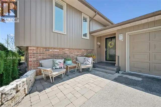 1 PINTAIL Drive Elmira, Ontario in Houses for Sale in Kitchener / Waterloo - Image 5
