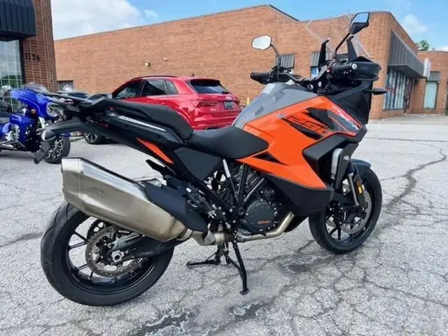2023 KTM 1290 Super Adventure S in Sport Touring in Oakville / Halton Region - Image 4