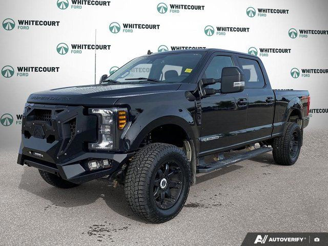2019 Ford Super Duty F-350 SRW LARIAT 4WD Crew Cab in Cars & Trucks in Edmonton