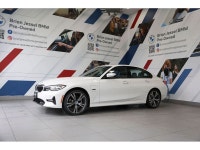 PLUG-IN HYBRID! Check out our large selection of pre-owned vehicles today. 2022 BMW 3 Series 330e xD... (image 4)