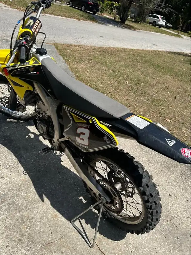 2016 Suzuki RM-Z450-YELLOW! in Dirt Bikes & Motocross in Edmonton - Image 5