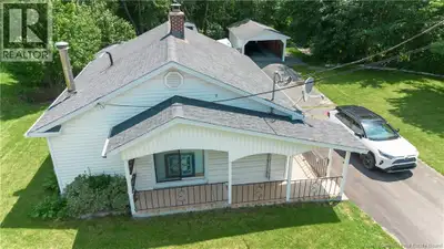 Looking for privacy, comfort, and room to make a home your own? Welcome to this peaceful sanctuary p...
