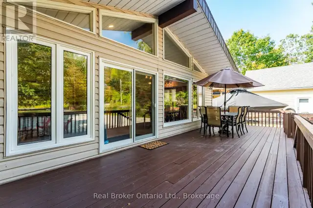 1948 TINY BEACHES ROAD S Tiny, Ontario in Houses for Sale in Oakville / Halton Region - Image 10