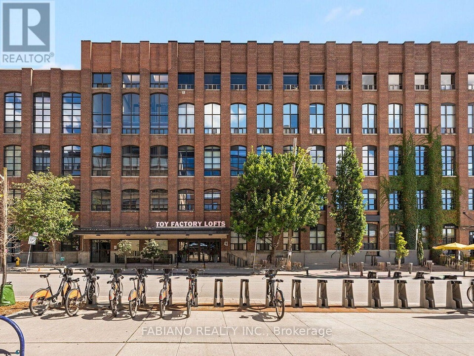 532 - 43 HANNA AVENUE Toronto (Niagara), Ontario 4