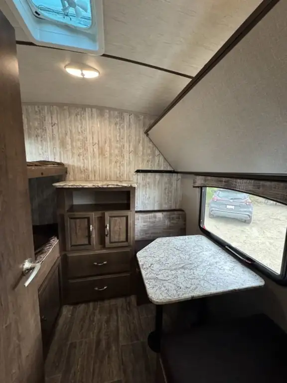 2017 Cruiser RV Fun Finder Xtreme Lite 28QD in Travel Trailers & Campers in St. Albert - Image 7