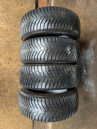 205 55 16 - KUMHO WINTER CRAFT ICE WI31+ - GREAT SHAPE - SET OF4 Kitchener / Waterloo Kitchener Area Preview