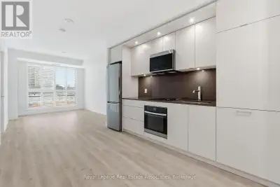 Welcome to Westerly 1 at 25 Cordova Avenue, where contemporary design meets everyday convenience in...