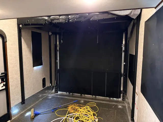 2019 Forest River VENGEANCE 377 V in Travel Trailers & Campers in St. Albert - Image 17