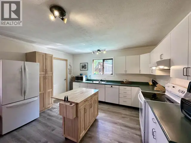 20193 FAREWELL CREEK ROAD Telkwa, British Columbia in Houses for Sale in Smithers - Image 5