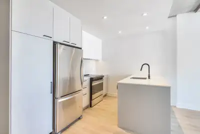 2.5 condo neuf a louer Outremont-CAMPUS MIL-tout inclus-Milhaus, View more