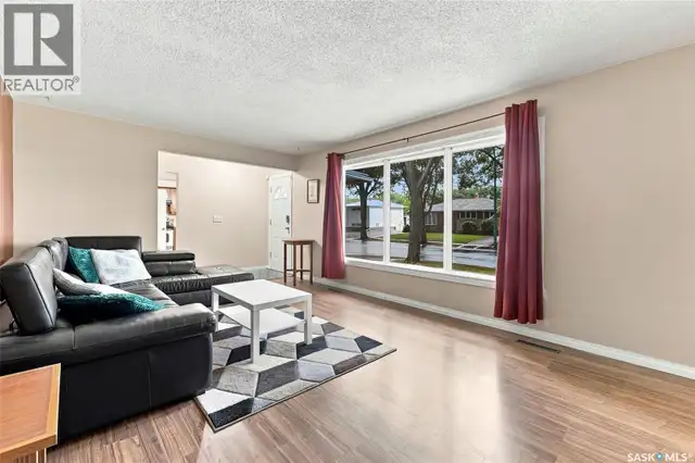 1520 UHRICH AVENUE Regina, Saskatchewan in Houses for Sale in Regina - Image 8