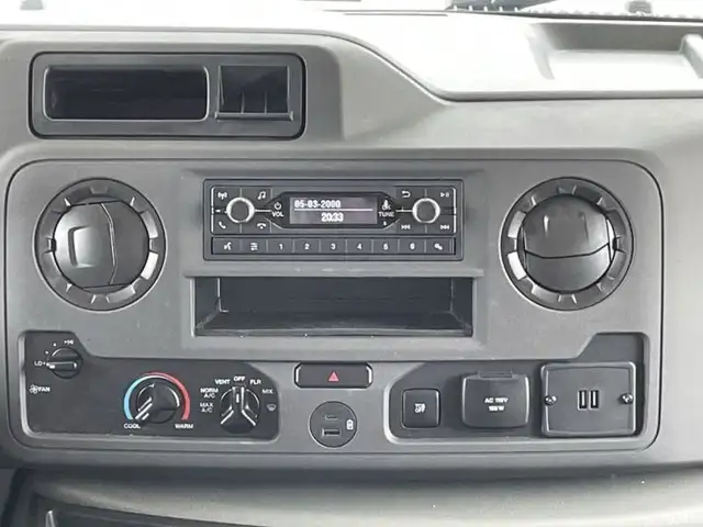 2026 EAST TO WEST Entrada 2950OK in RVs & Motorhomes in Edmonton - Image 28