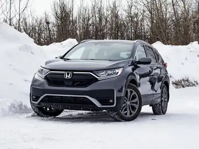 This Honda delivers a great balance of versatility, comfort, and efficiency in a stylish compact SUV...