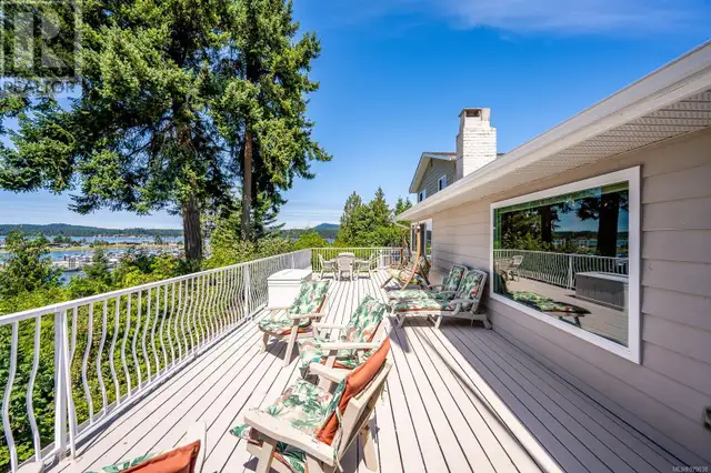 200 Crome Point Rd Bowser, British Columbia in Houses for Sale in Victoria - Image 23