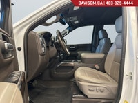 The 2021 GMC Sierra 1500 SLT Crew Cab Standard Box 4WD combines premium comfort, impressive diesel e... (image 9)