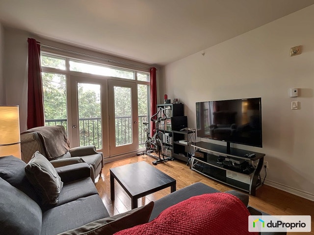 $368,000 - Condominium in Ville-Marie (downtown, old Mtl) — photo 1