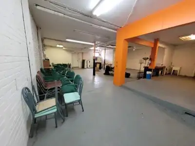 Space of 1750 SF. Pitt Street corner 6th Street East. Ideal for restaurant conversion/BISTRO. The sp...