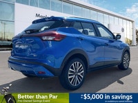 Navigate city streets with confidence and comfort in this dynamic blue 2024 Nissan Kicks SV, a versa... (image 4)