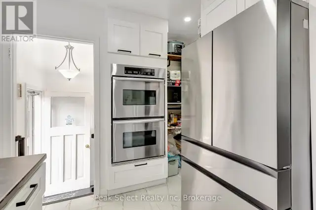 30 RADFORD AVENUE Cambridge, Ontario62854414049410122