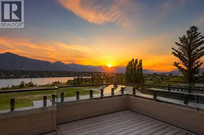 Discover lakeside luxury at Vista Heights, an exclusive enclave of eleven townhomes where modern des...