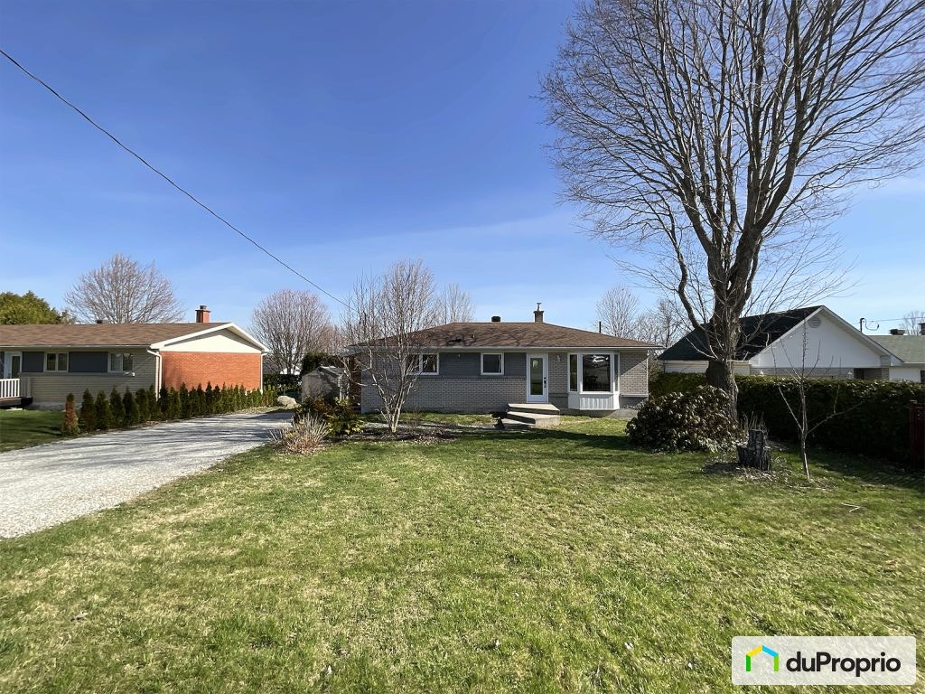 $449,000 - Bungalow for sale in Sherbrooke (Mont-Bellevue) — photo 2