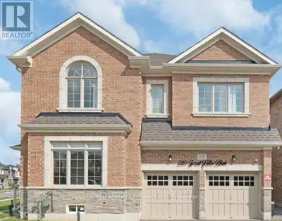 220 GREAT FALLS BOULEVARD Hamilton (Waterdown), Ontario