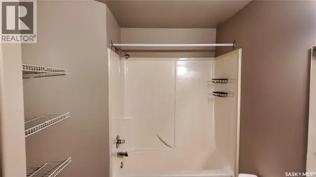 3241 Woodhams DRIVE E Regina, Saskatchewan in Condos for Sale in Regina - Image 13