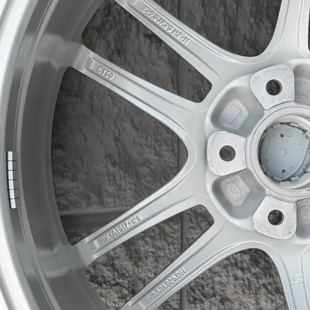 (98%) 4x Porsche Cayenne Coupe 20" OEM Winter Wheels Package in Tires & Rims in City of Toronto - Image 8