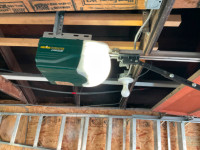 GARAGE DOOR OPENER