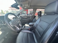Command the road and embrace adventure in this stunning 2022 GMC Terrain SLT. With just 28,101 kilom... (image 8)