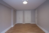 Renovated Akelius two bedroom apartment for rent. Located near Drummond/Sherbrooke in the Downtown -... (image 6)