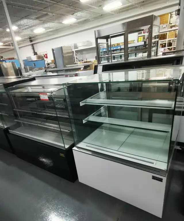Used Pastry Cases, Used Deli Cases, Used Restaurant Equipment in Industrial Kitchen Supplies in City of Toronto - Image 3