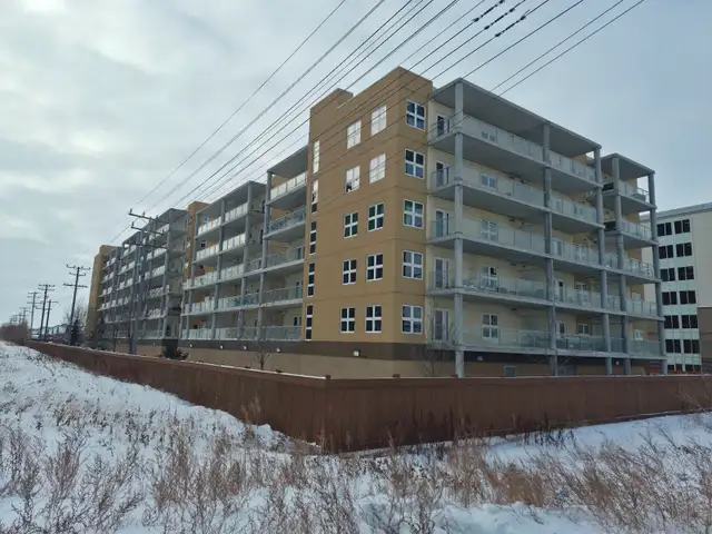 2 bedrooms. 2 baths condo for sale