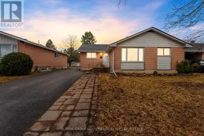 Bright, spacious and ideally located in Kingston's sought-after Calvin Park neighborhood, this 4+2 b...