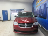 DODGE GRAND CARAVAN 2019 7 PASSAGERS AVEC SEULEMENT 65300 KM CERTIFIÉ (RAPPORT CARFAX DISPONIBLE). M... (image 1)