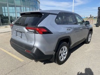 *Vehicle history form conveniently located in vehicle photos. AMVIC LICENSED DEALER ... Engine: Regu... (image 5)