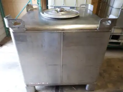 WANTED  STAINLESS STEEL TANKS & DRUMS