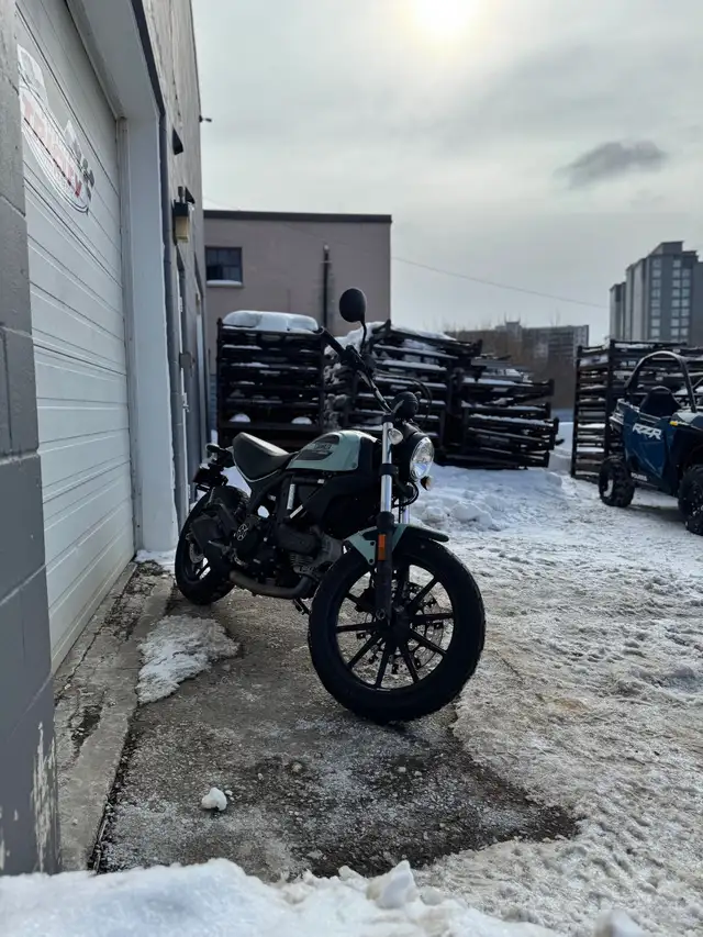 2016 Ducati Scrambler Sixty2 ABS in Street, Cruisers & Choppers in Kitchener / Waterloo - Image 4
