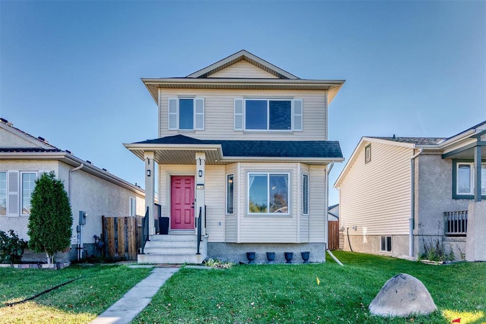 136 Redonda Street Winnipeg, Manitoba | Houses for Sale | Winnipeg ...