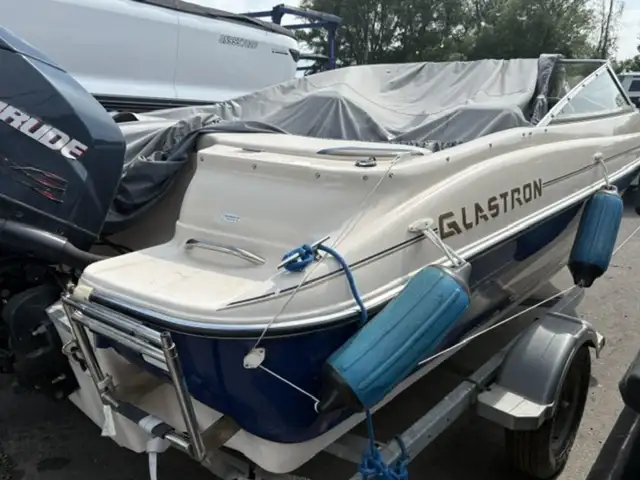 2002 Glastron 190 in Powerboats & Motorboats in Trenton - Image 8