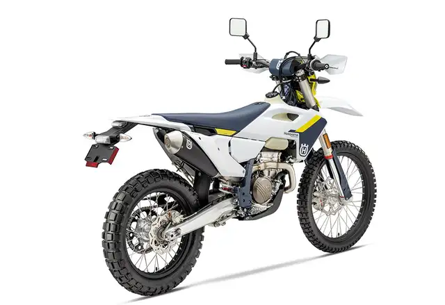 2025 Husqvarna FE 350s in Sport Touring in Longueuil / South Shore - Image 3
